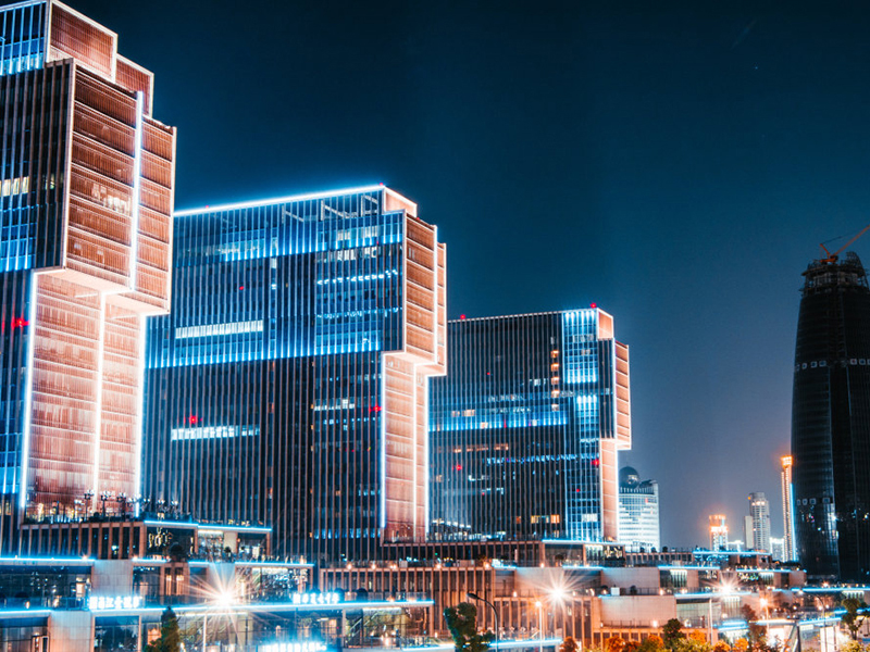 智能照明 驅動電源先行